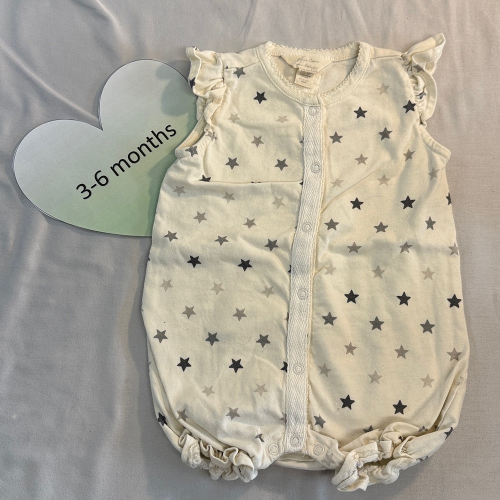 GAP - Ultra soft Organic Cotton one piece. Size 3-6 months